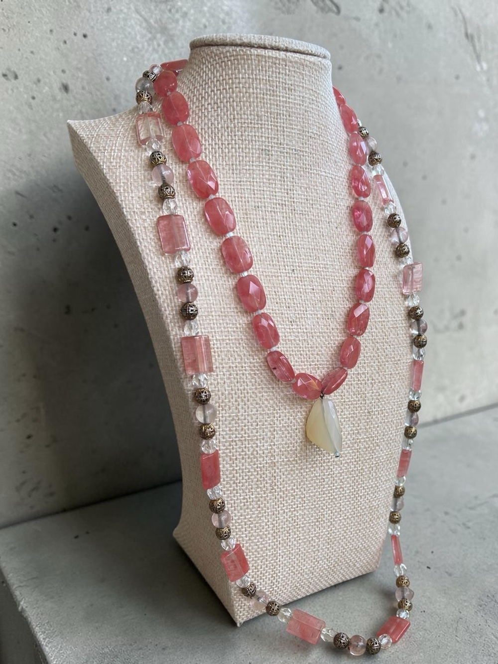 Beleza Curated David Aubrey Peach Art Glass Crystal Necklace Set 2PC